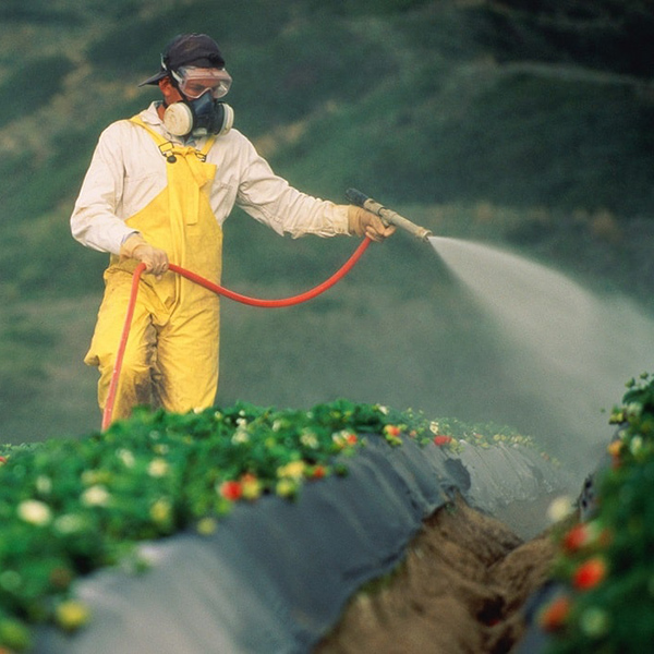 Pestisit ve Gübre Aplikatör